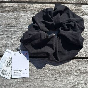 LULULEMON Uplifting Oversized Scrunchie Black NWT‎